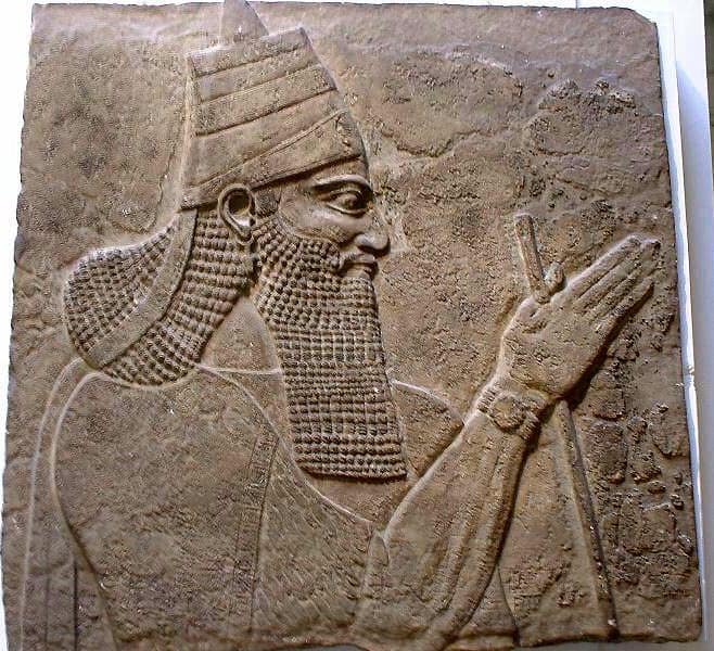 https://www.ancienthistorylists.com/wp-content/uploads/2014/11/Tiglath-Pileser-III.jpg?utm_source=chatgpt.com