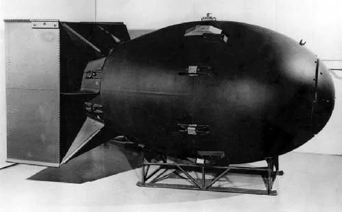 Atom bomb (Fat Man and Little Boy)