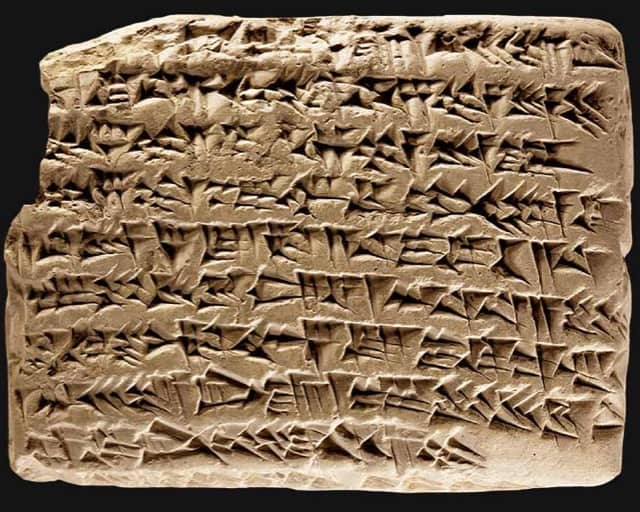 First form of writing: cuneiform