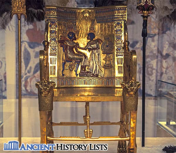 Tutankhamuns throne